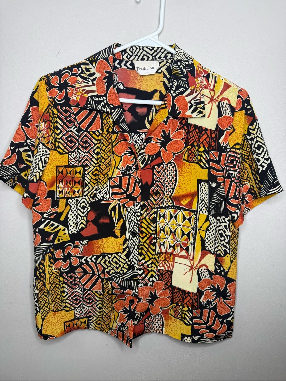 Vintage Tradition Abstract Geometric Safari Print Short Sleeve Button Up Shirt